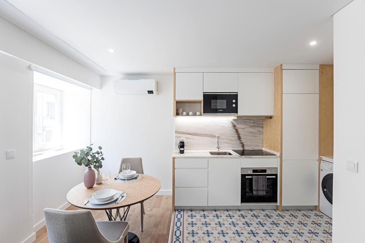 Urban House By Lovelystay Porto Exterior photo