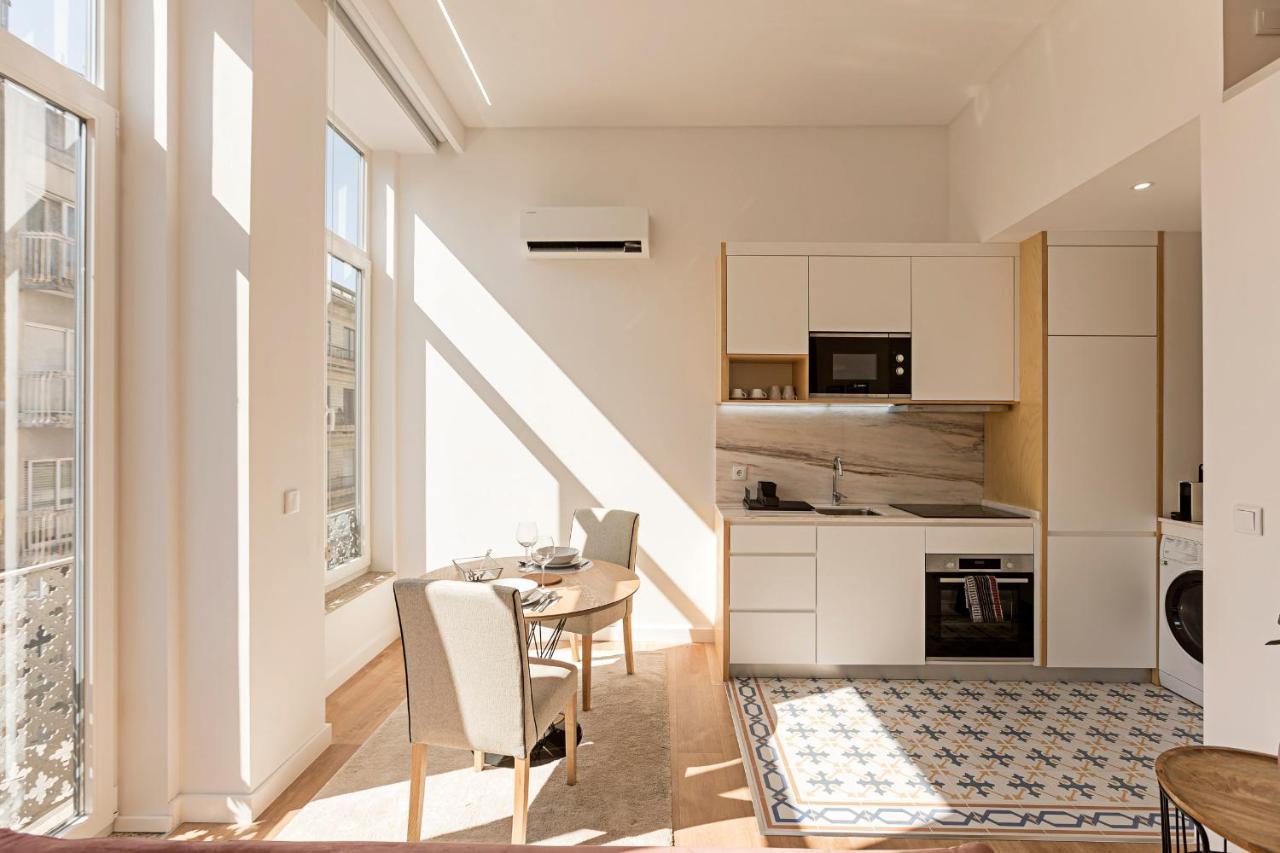 Urban House By Lovelystay Porto Exterior photo