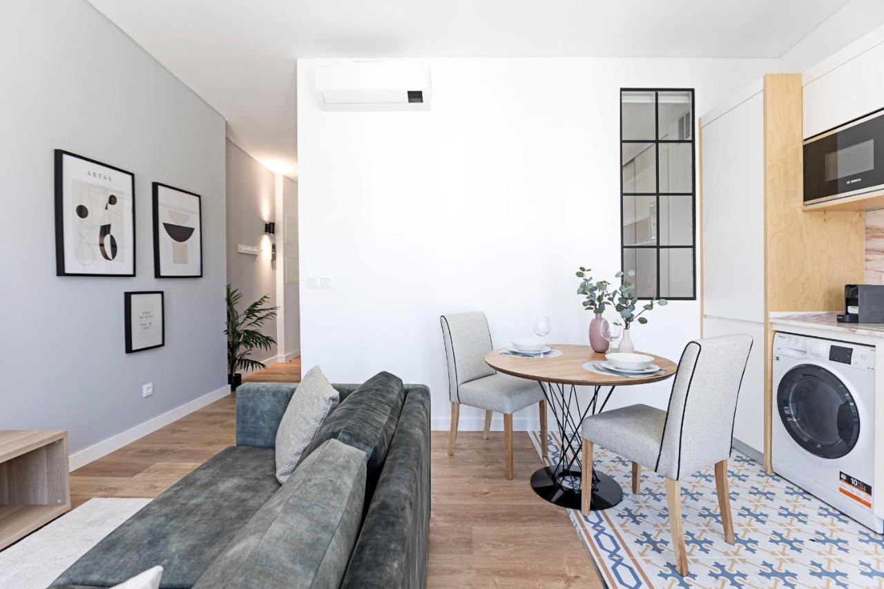 Urban House By Lovelystay Porto Exterior photo